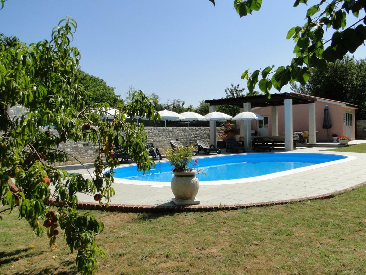Apartments Villa Maran Umag Exteriör bild