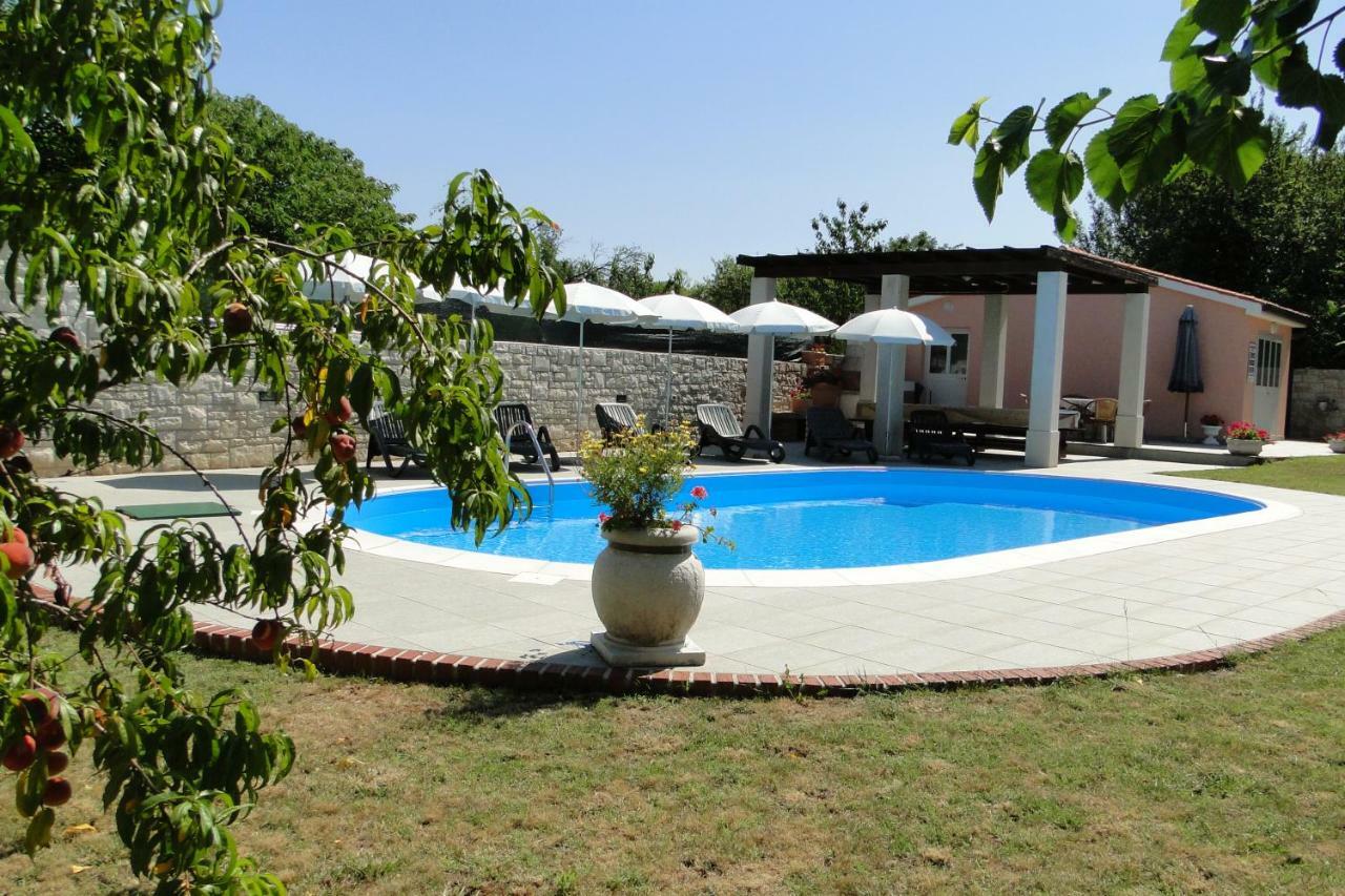 Apartments Villa Maran Umag Exteriör bild