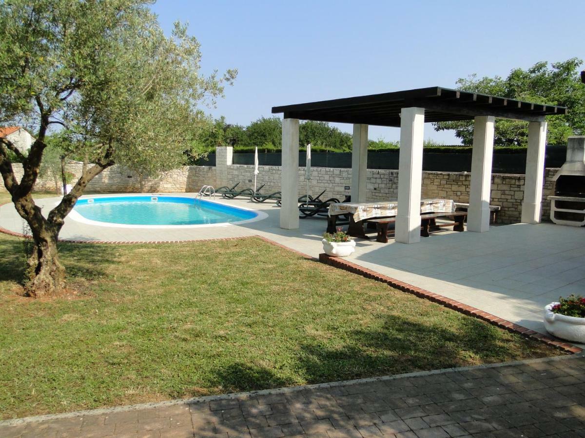 Apartments Villa Maran Umag Exteriör bild